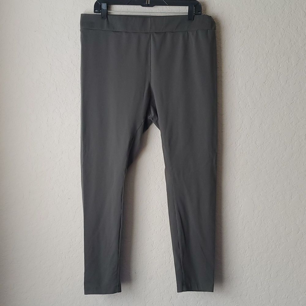 Matty M Olive Green Leggings XXL Thick Non Sheer Ponte Style Ankle Pants Stretch